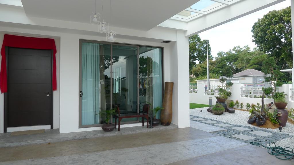 R Residence Jelutong Exterior foto