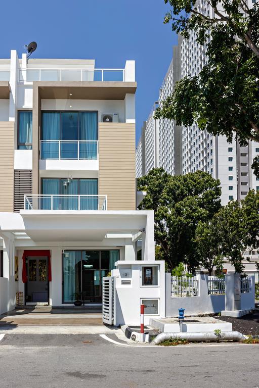 R Residence Jelutong Exterior foto